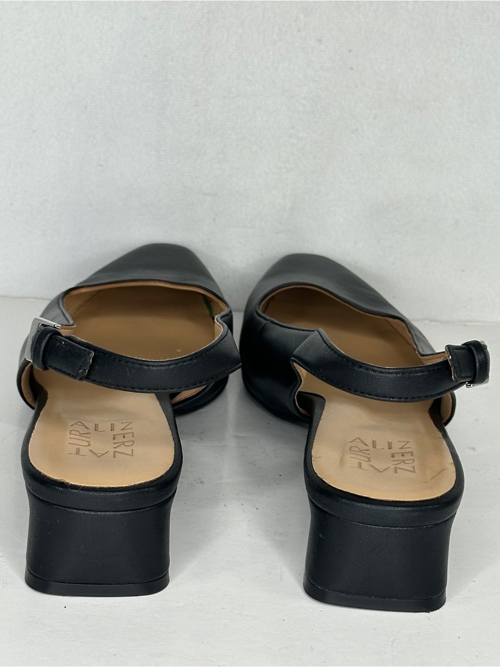 Naturalizer Ginger Black Slingback Shoes Pointed-Toe Low Heel Office
Sz 7.5 - Picture 2 of 9